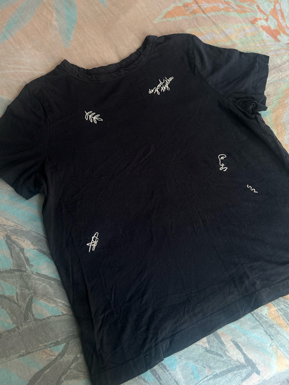 Universal Thread • ‘Do Good Together’ Embroidered Graphic Tee | Teacher Shirt